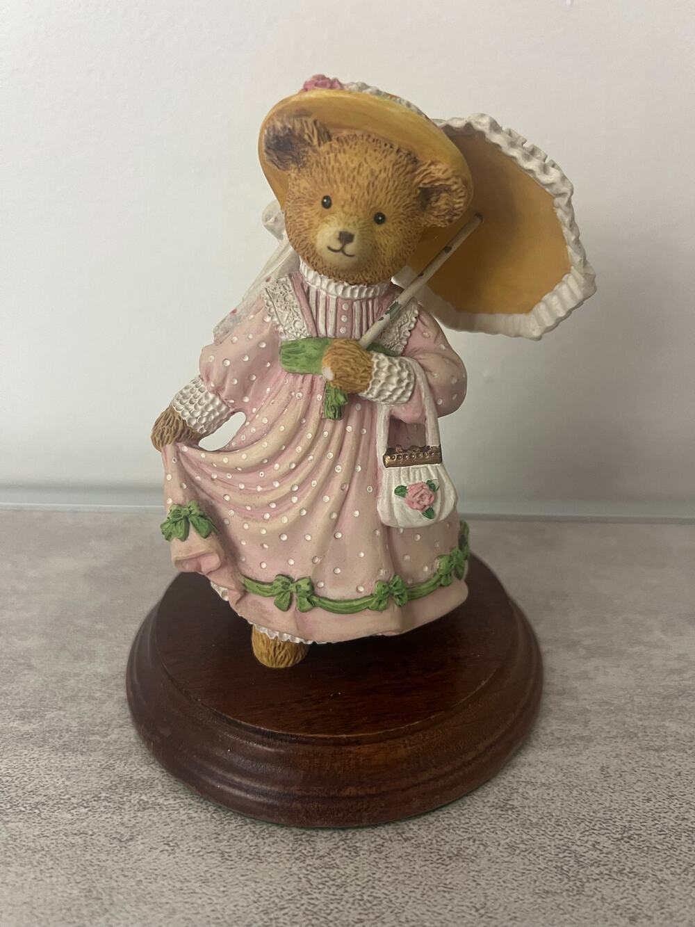 Department 56 Upstairs Downstairs Bears Daphne Bonnett Pretty as a Picture